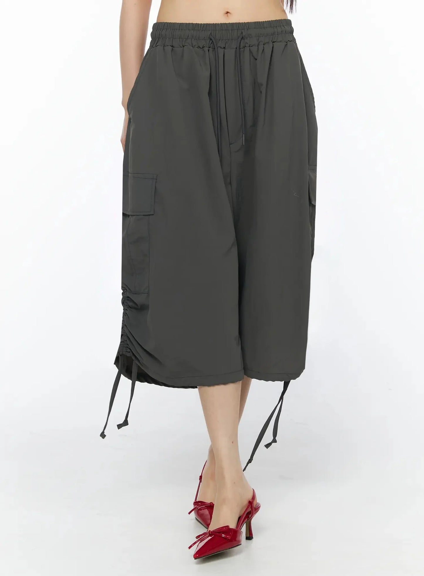 Adjustable Cargo Bermuda Pants IY526