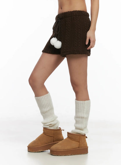 Cable Knit Pom-Pom Shorts CJ512