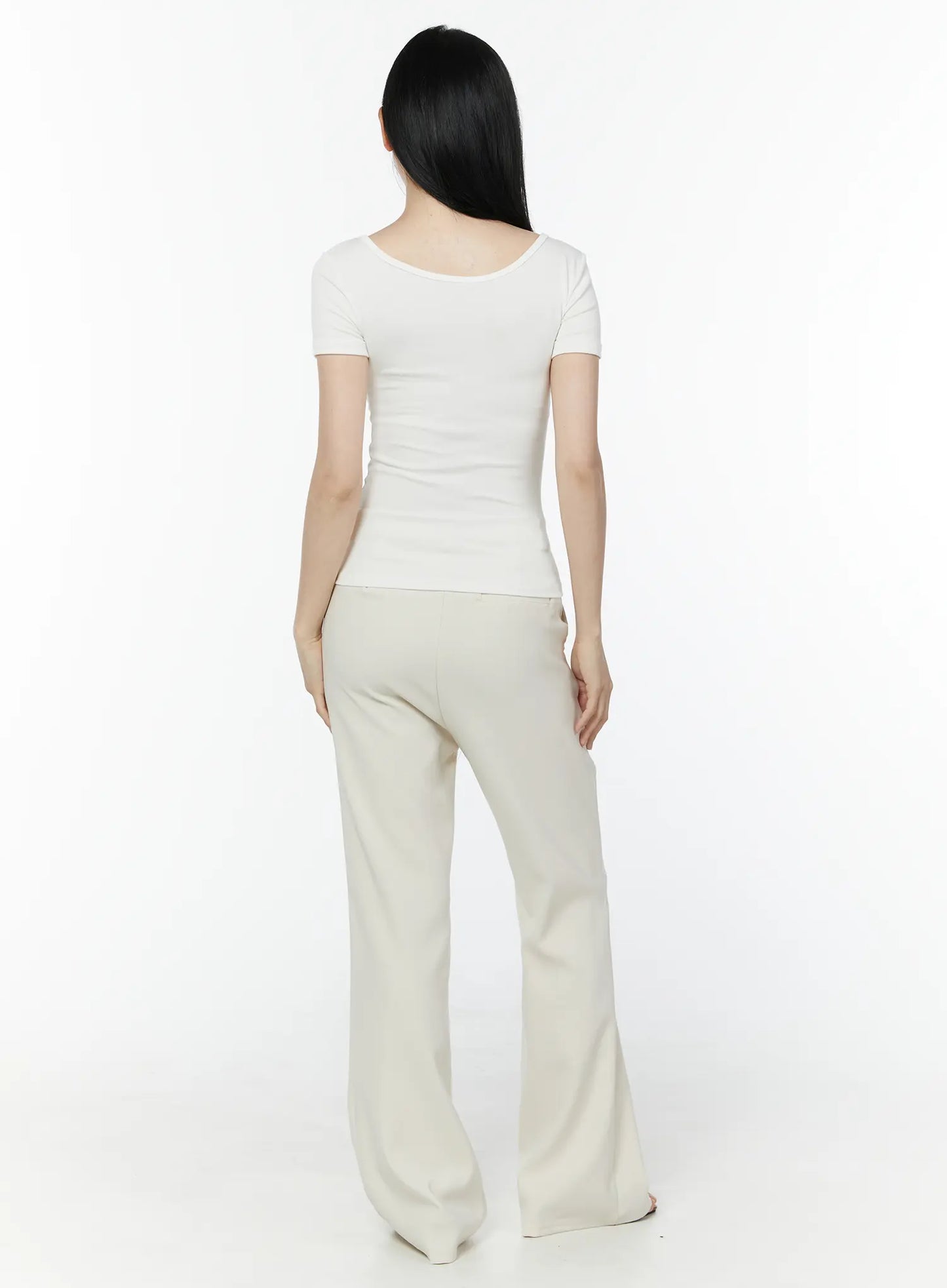Basic Slim Fit Round Neck Tee IU503