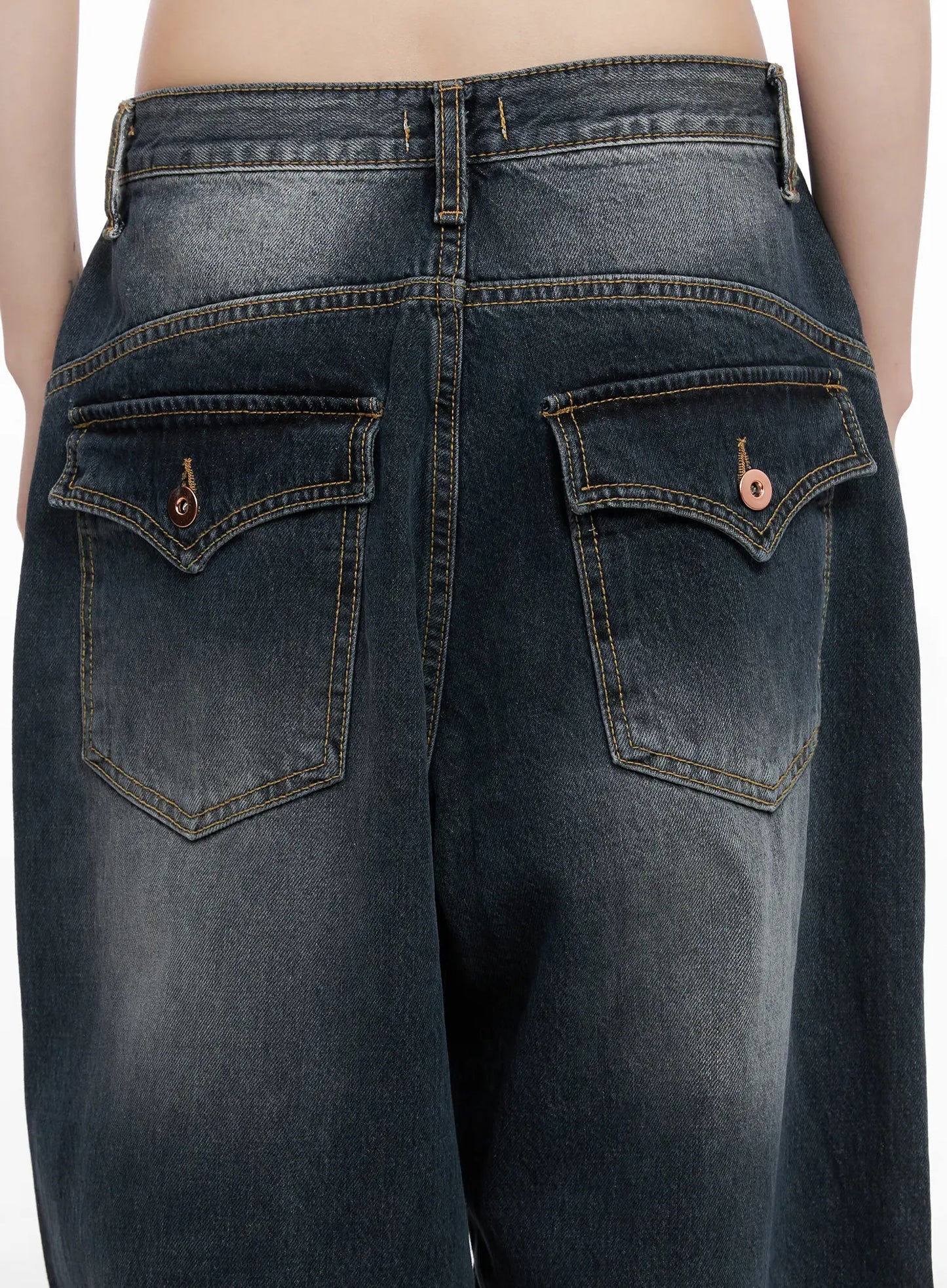 Celi Vintage Wash Wide-Leg Jeans CG515