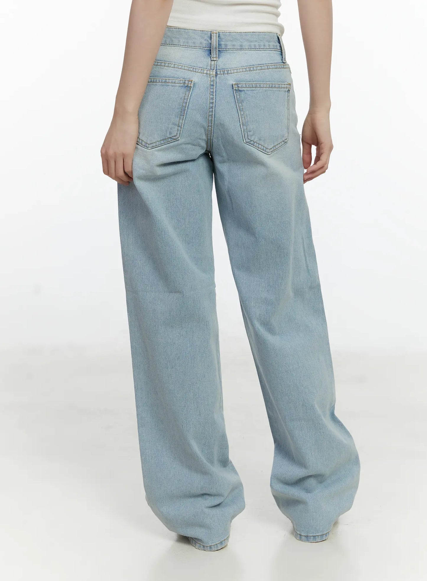 Andi Low Rise Wide Leg Jeans F502