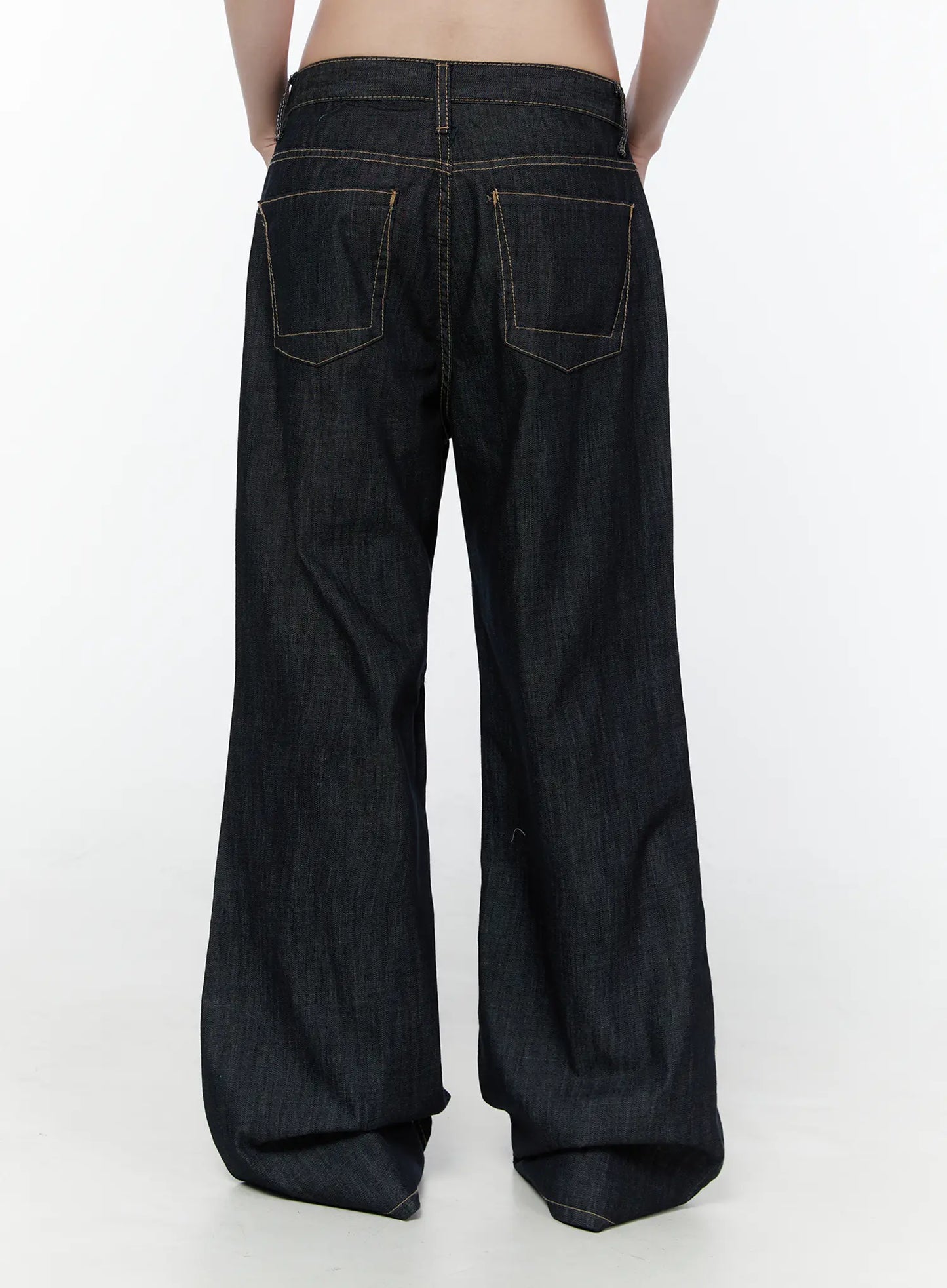 Alou No-Fade Wide-Leg Jeans CU505