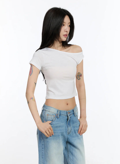 Asymmetric Off-Shoulder Tee CA508