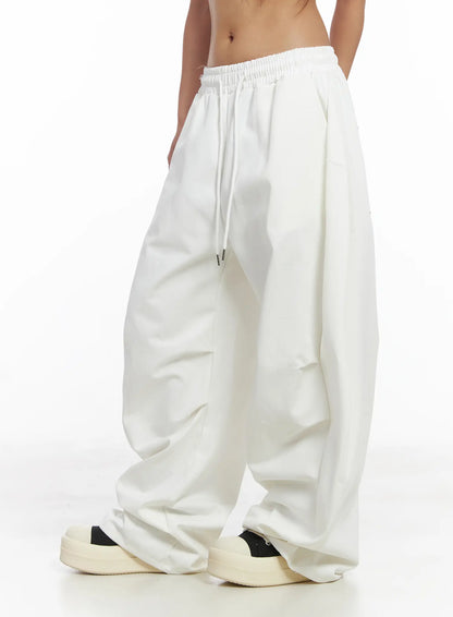 Back Pocket Detail White Pants CJ512