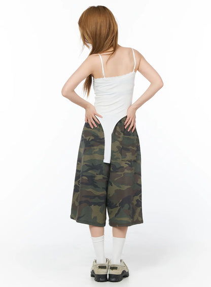 Camouflage Patterned Bermuda Shorts CY508