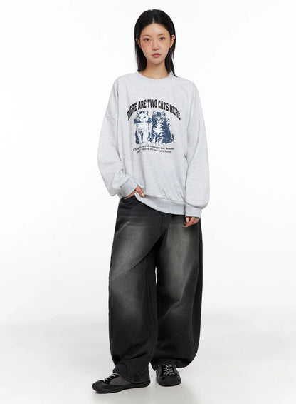 Cat Print Graphic Sweatshirt IS508