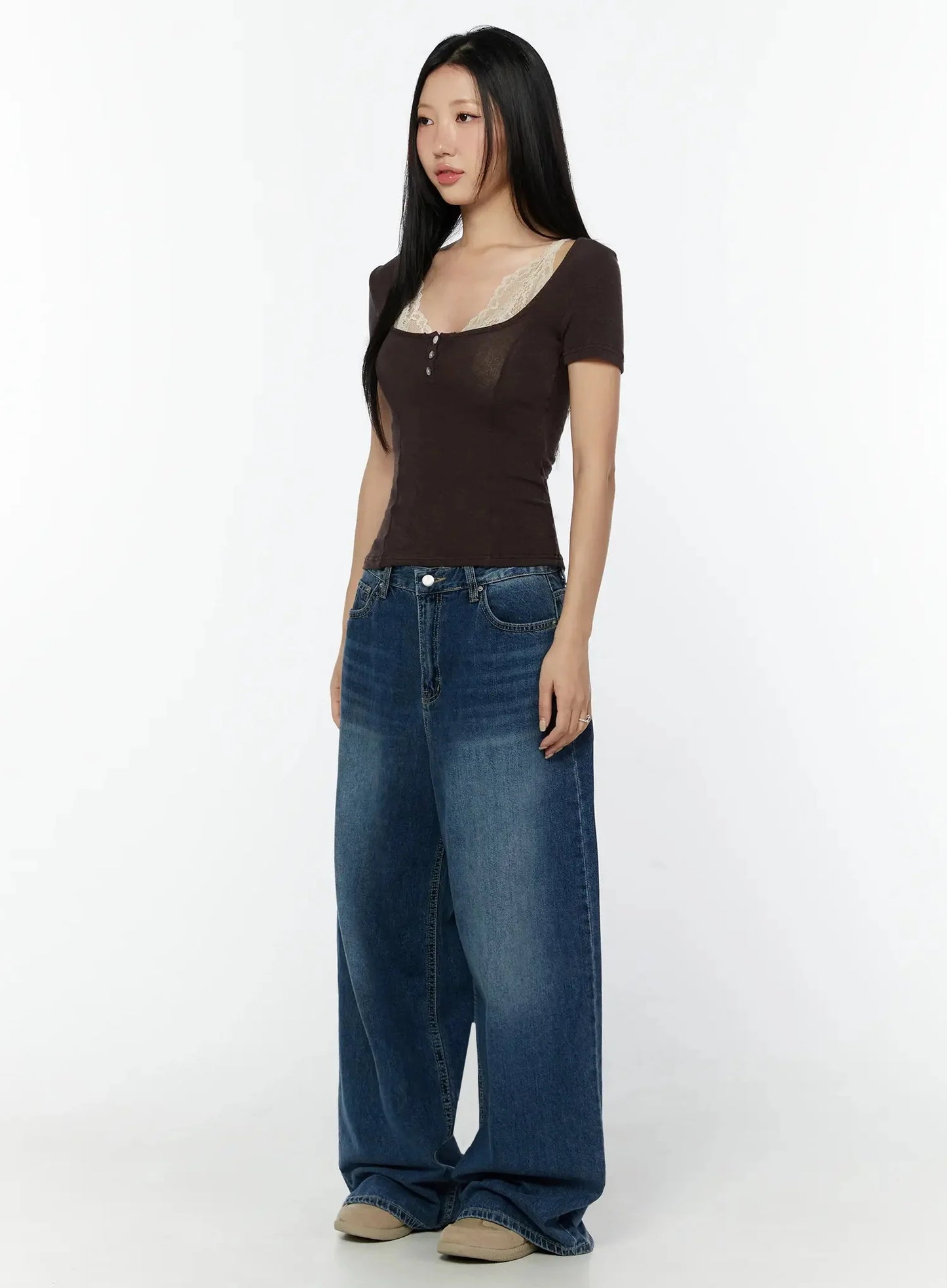 Amos Wide-Leg Washed Jeans IU522