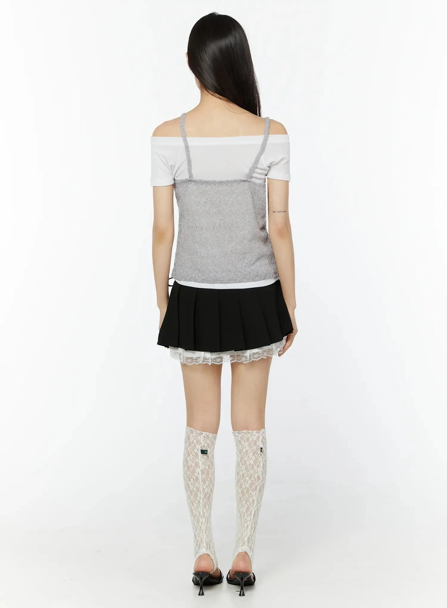 Chic Pleated Ribbon Lace Trim Mini Skirt IU518