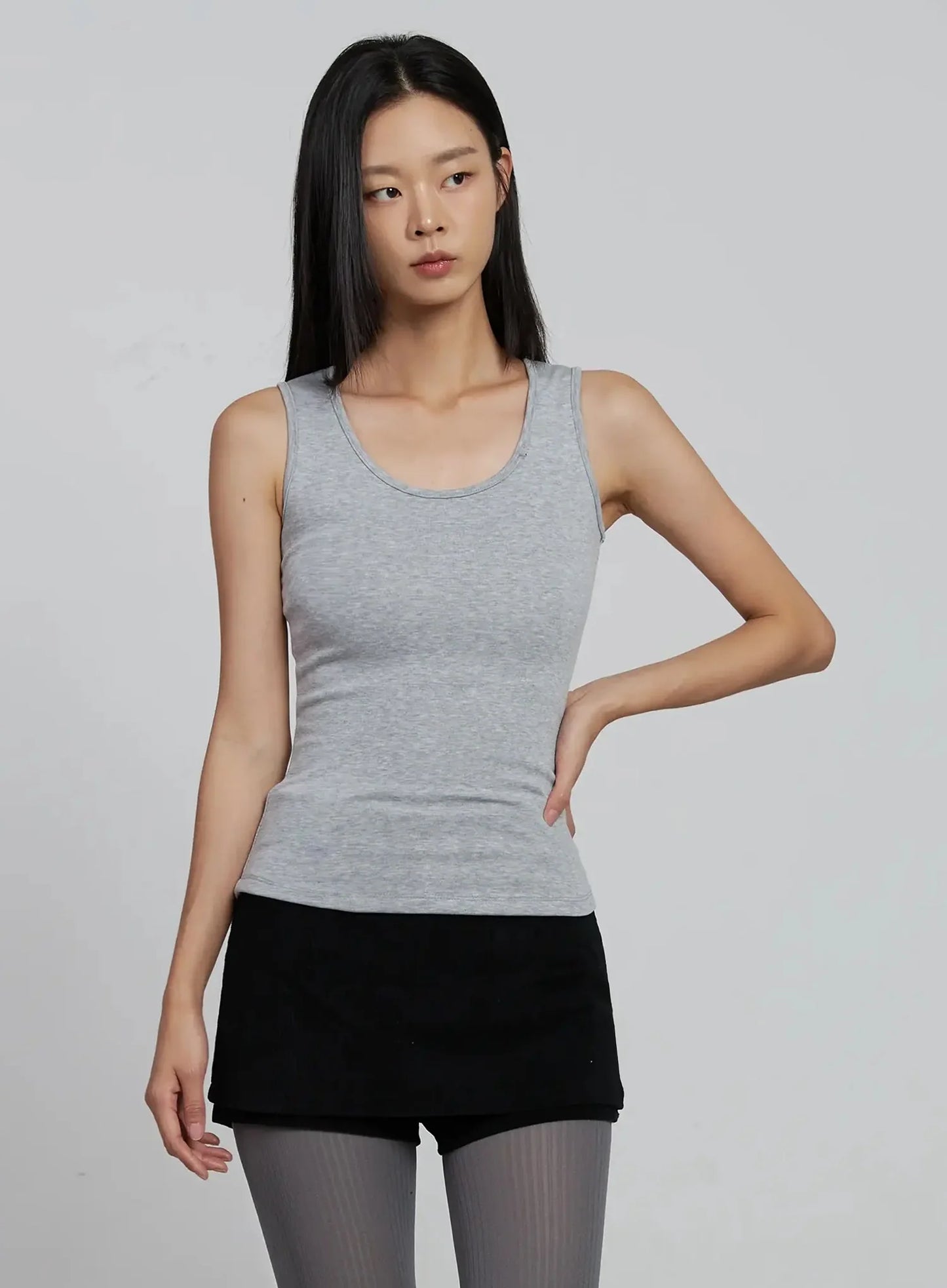 Classic U-Neck Tank Top IM520
