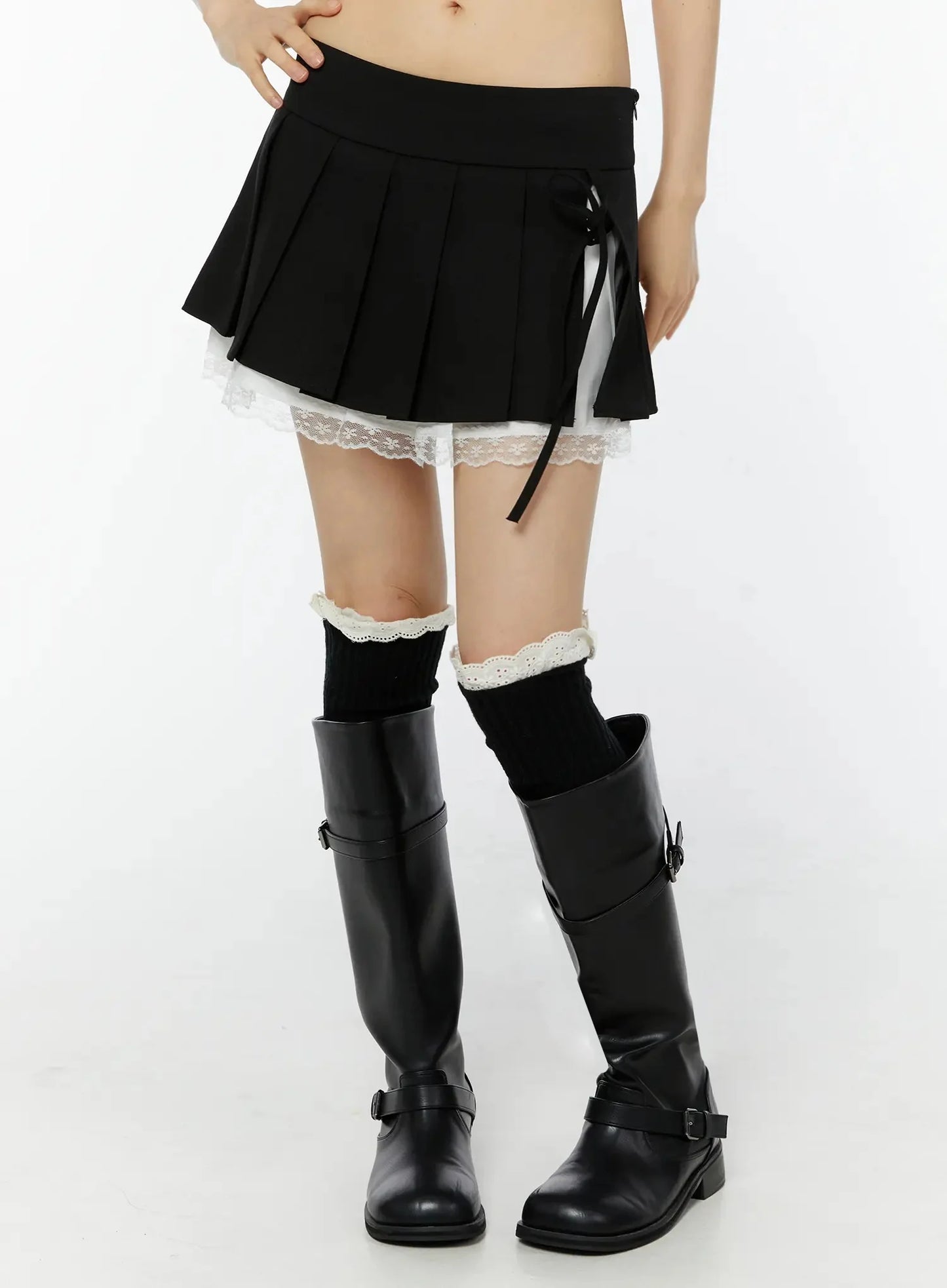 Chic Pleated Ribbon Lace Trim Mini Skirt IU518