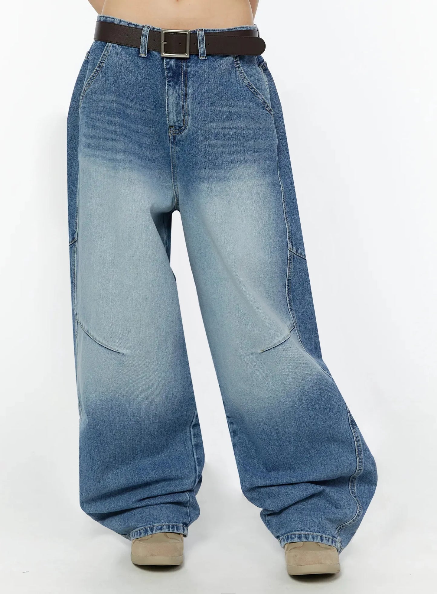 Celie Baggy Pin-Tuck Jeans CU515