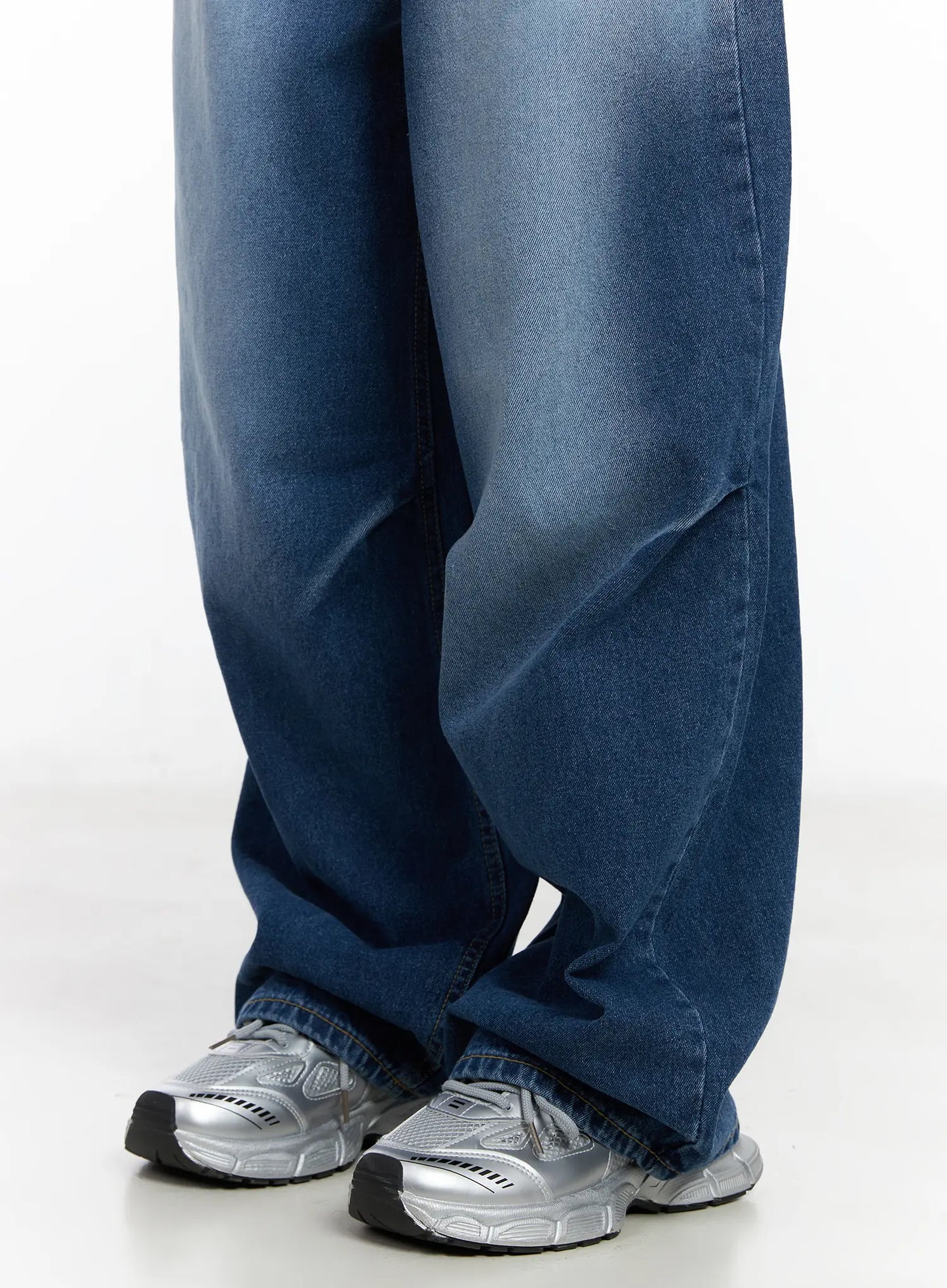 Azari Washed Baggy Jeans CJ530