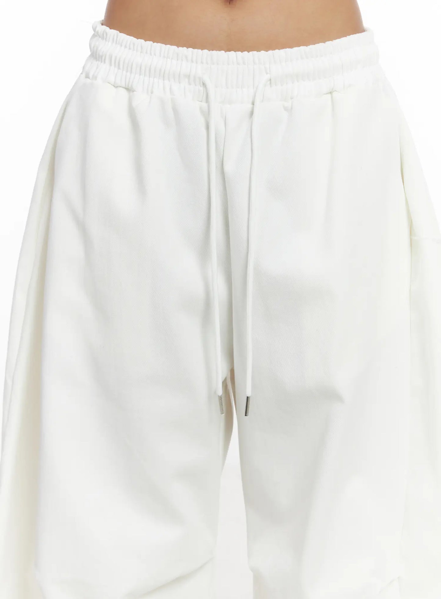 Back Pocket Detail White Pants CJ512