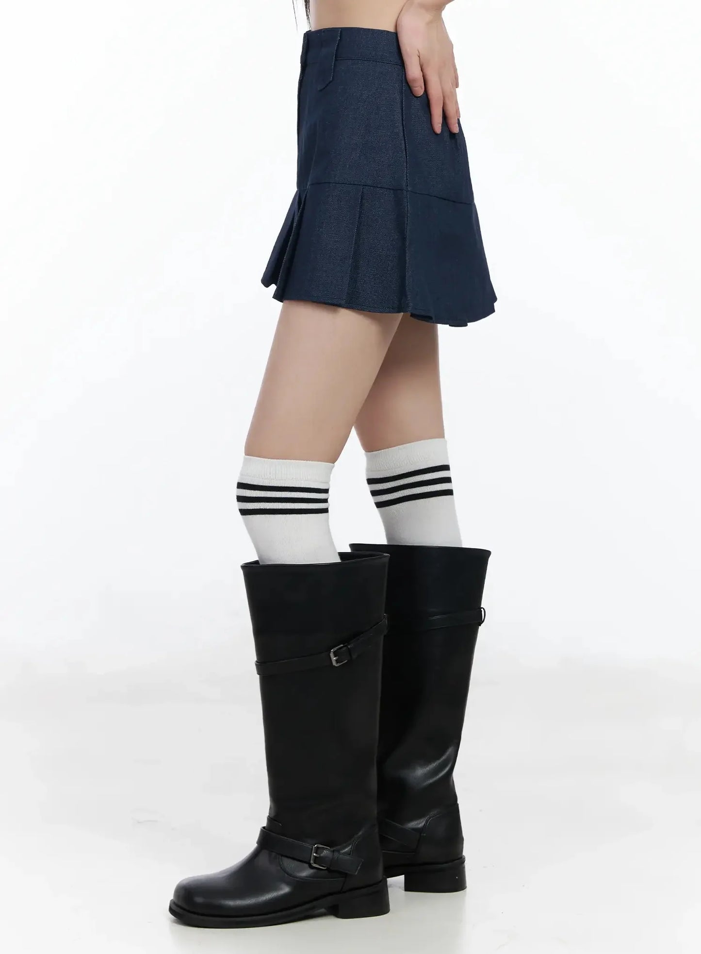 Casual Pleated Mini Skirt IM523