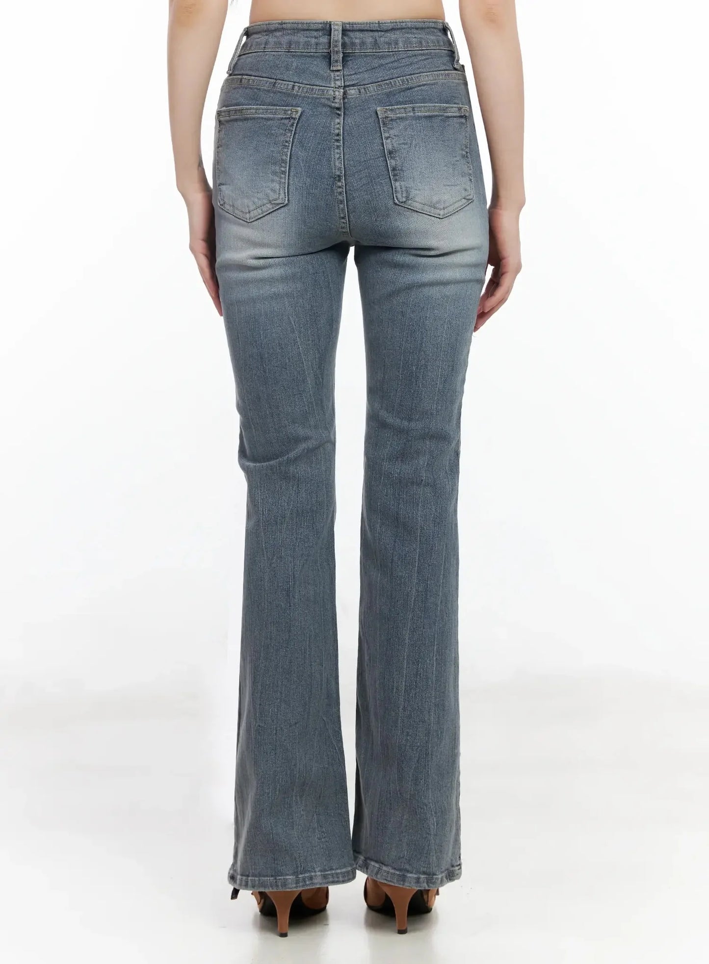 Chlo High-Rise Bootcut Jeans IM523
