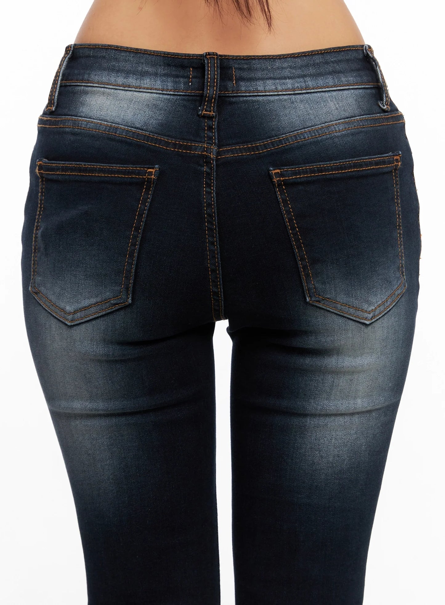Aliyah Mid-Rise Hip Pad Flared Jeans IG528