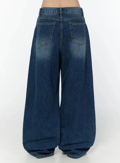 Amos Wide-Leg Washed Jeans IU522