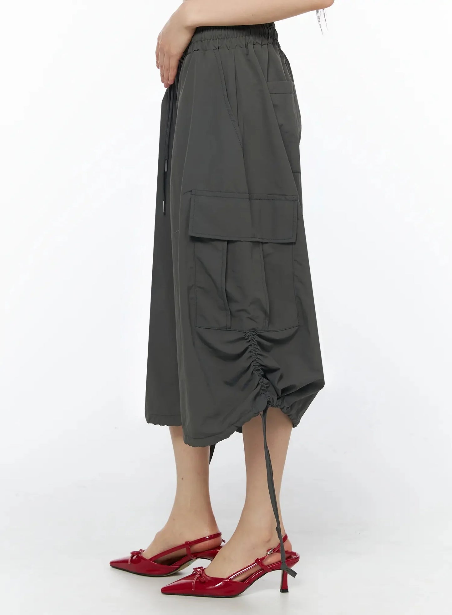 Adjustable Cargo Bermuda Pants IY526