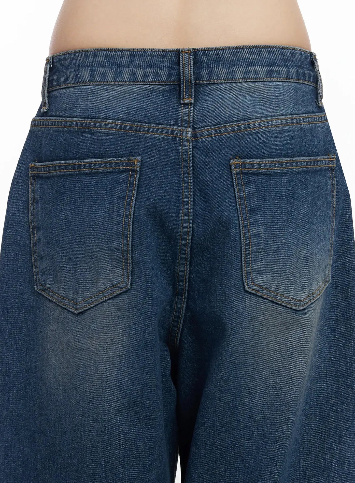 Annika Low-Rise Baggy Jeans F517