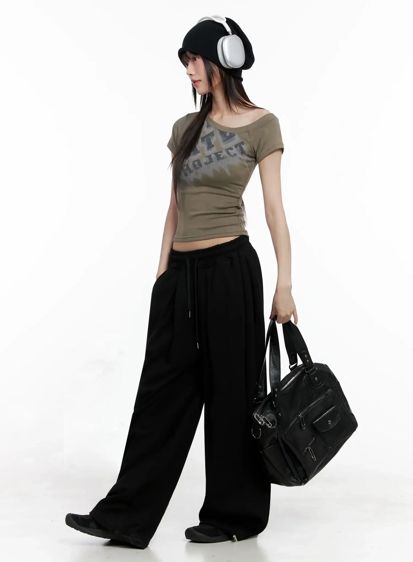 Asymmetric Off-Shoulder Graphic Top IL528