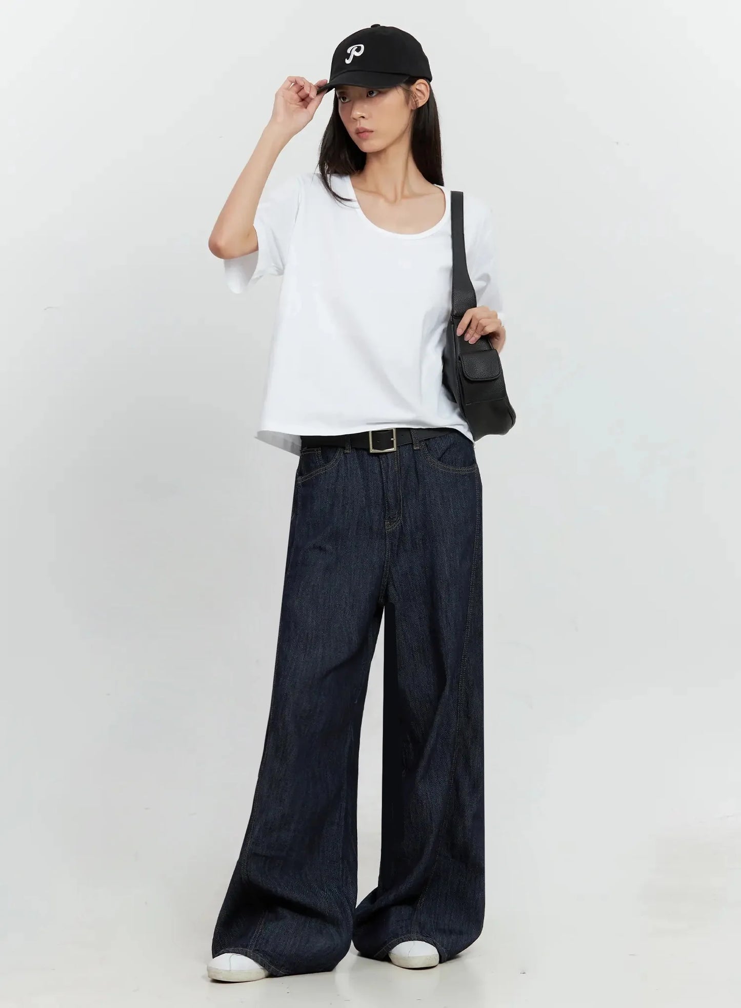 Basic U-Neck T-Shirt IL528