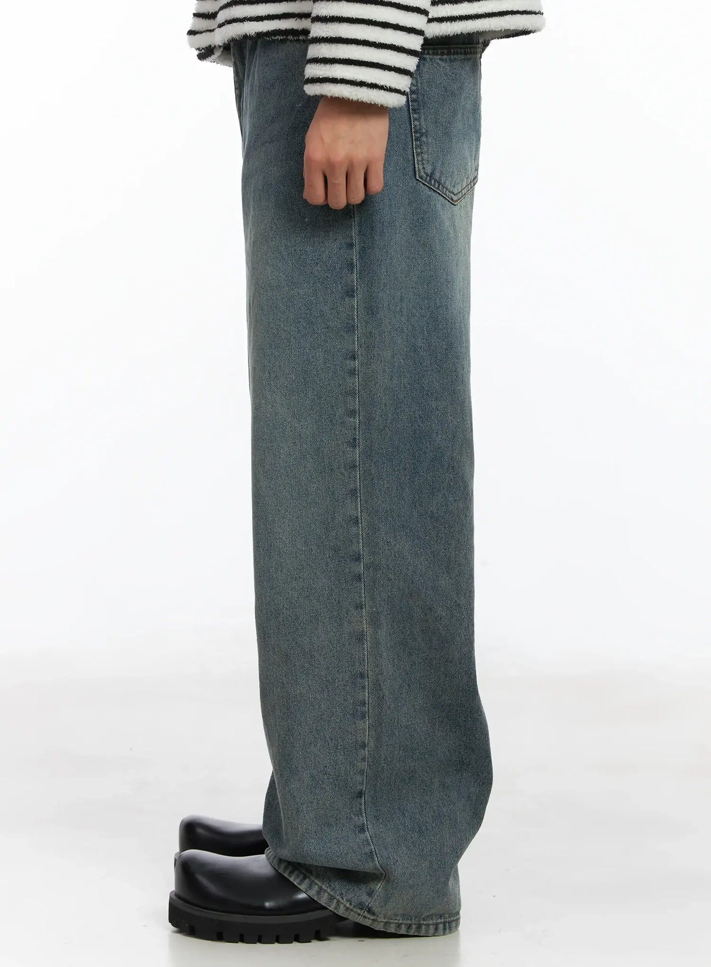 Basic Loose Fit Jeans ID515