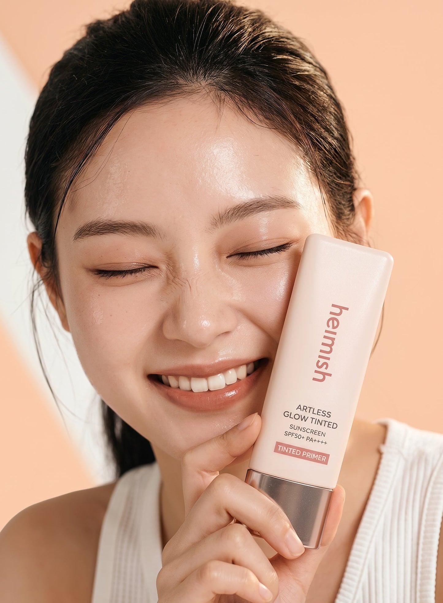 Artless Glow Tinted Sunscreen Shine Beige (SPF50+ PA+++) (40ml)