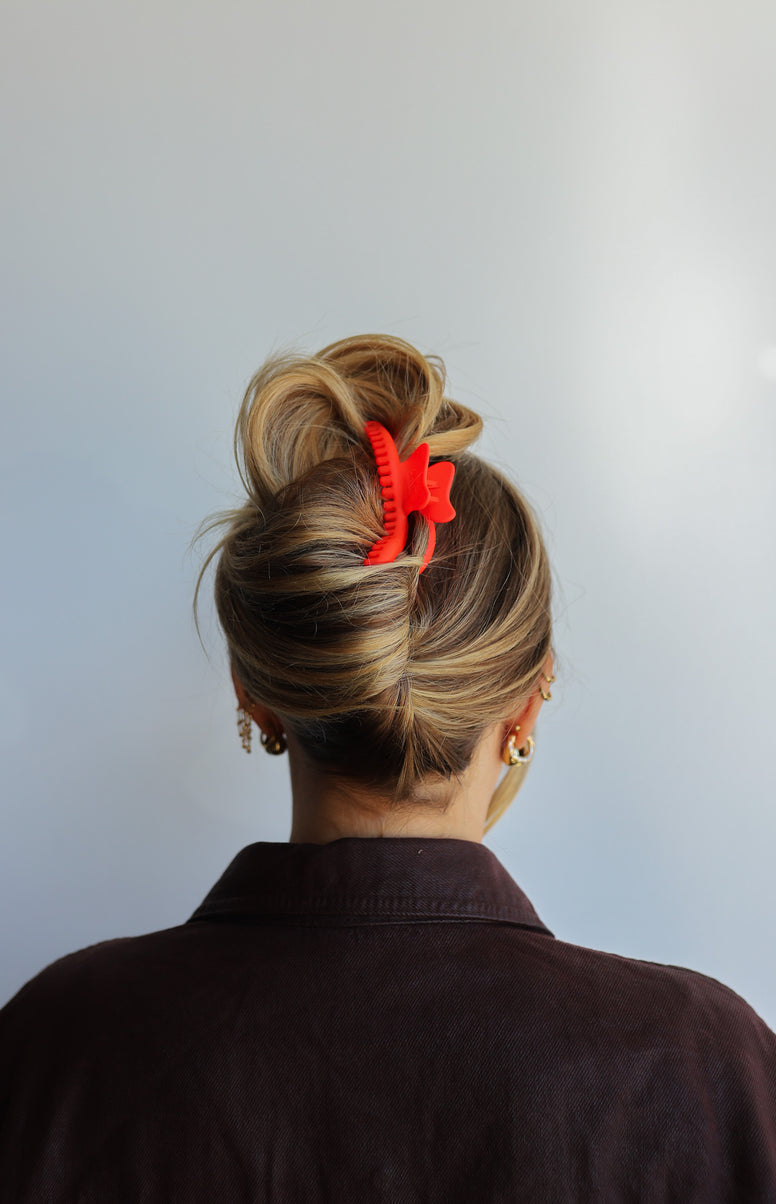wavy hold everything claw - midi