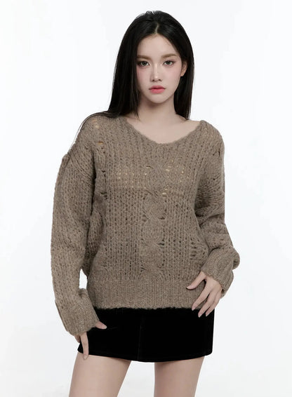 Chunky Cable Knit V-Neck Sweater IO527