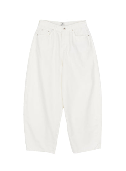 Alaya Semi-Balloon Denim Jeans IM524