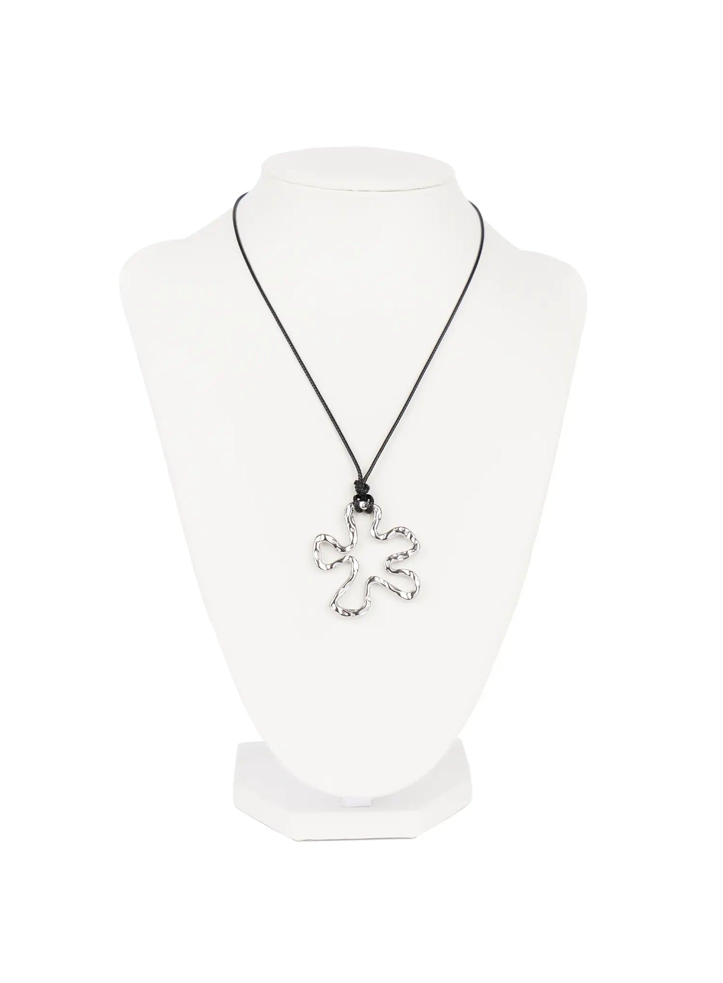 Bold Floral Pendant Necklace ID524