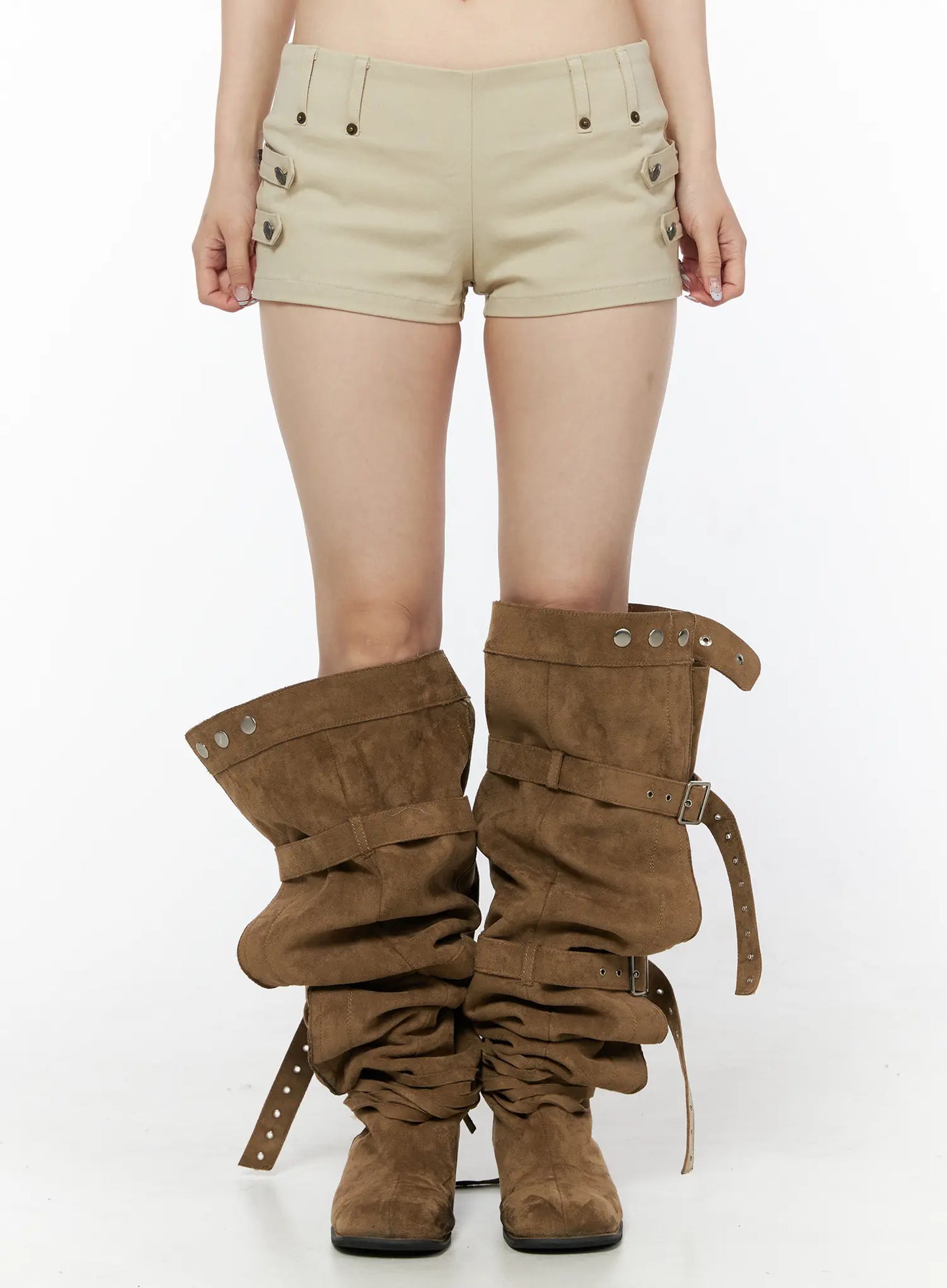 Buttoned Buckle Detail Shorts IU515