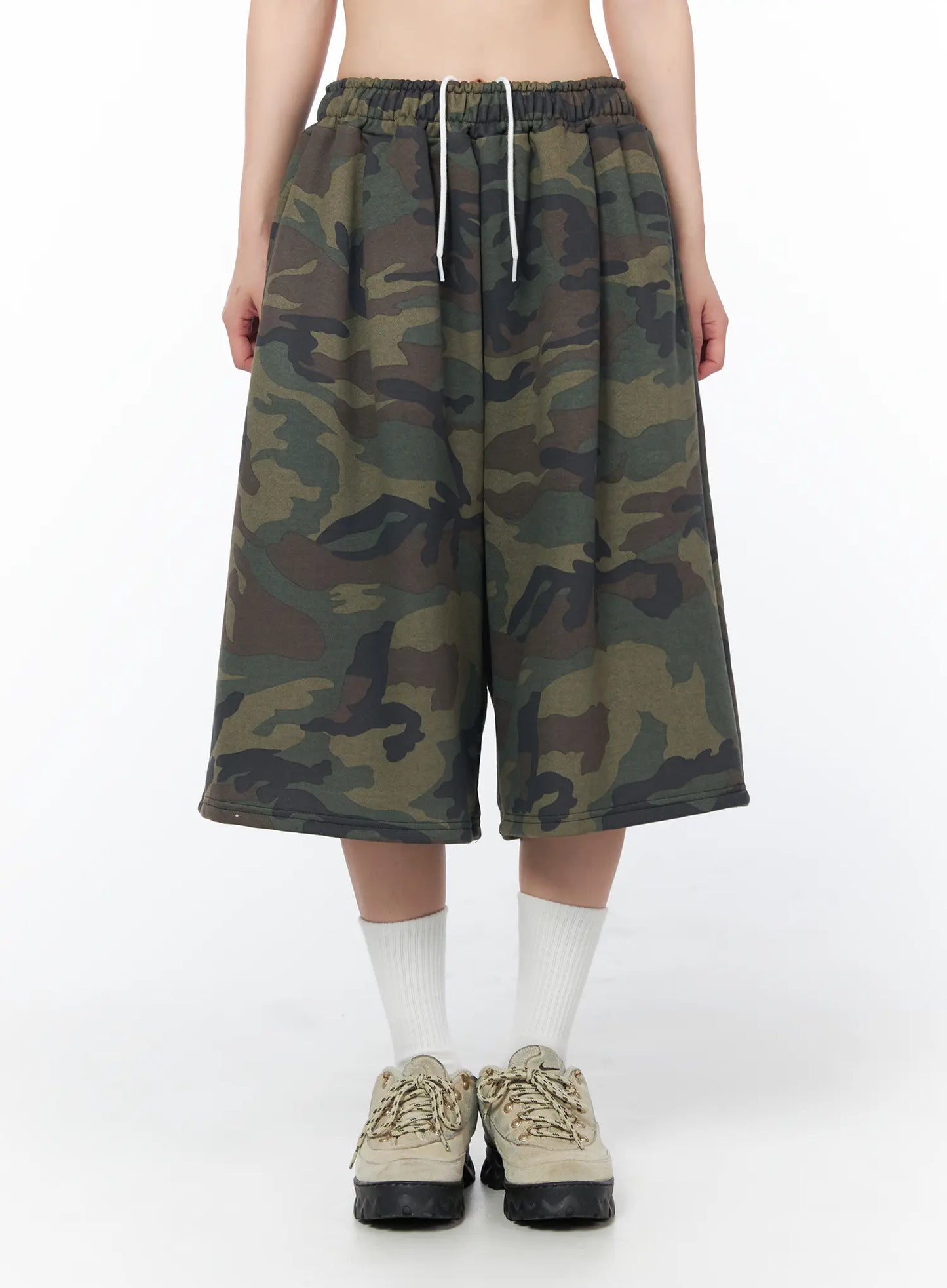 Camouflage Patterned Bermuda Shorts CY508