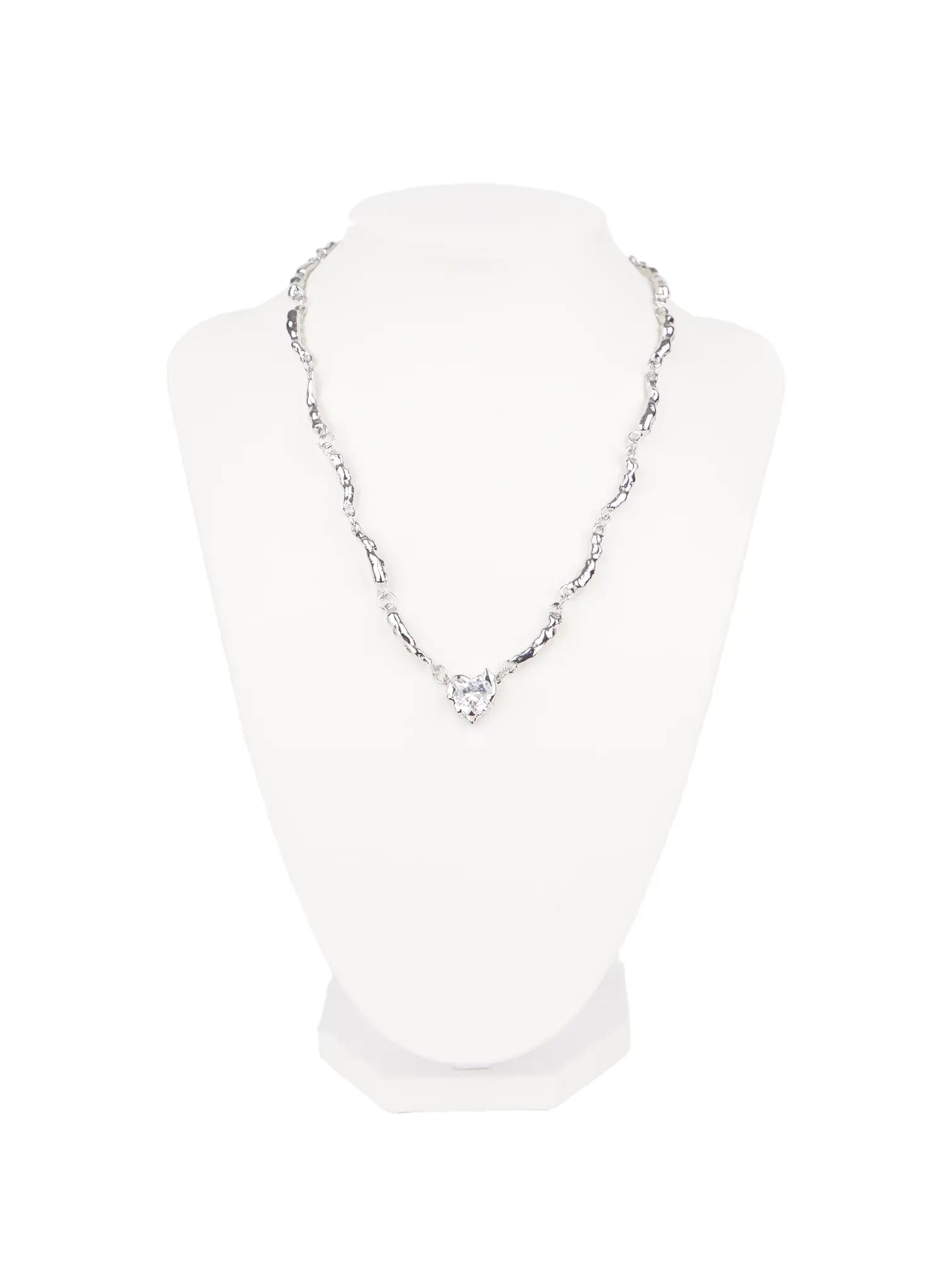 Bold Heart Necklace CJ523