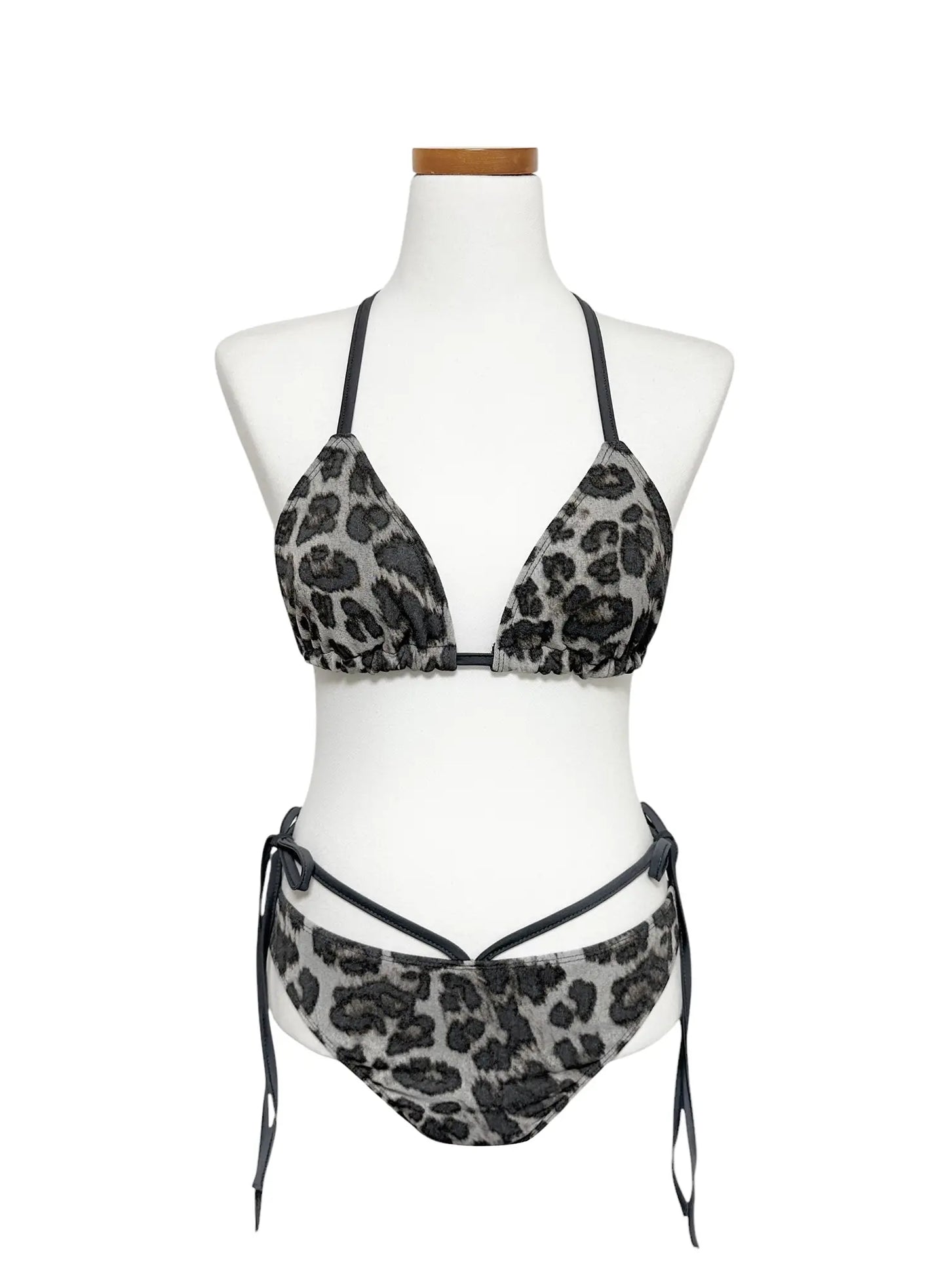 Chic Leopard Print Bikini Set IY514