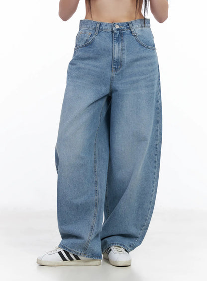 Ariyah High-Waist Baggy Jeans CM512