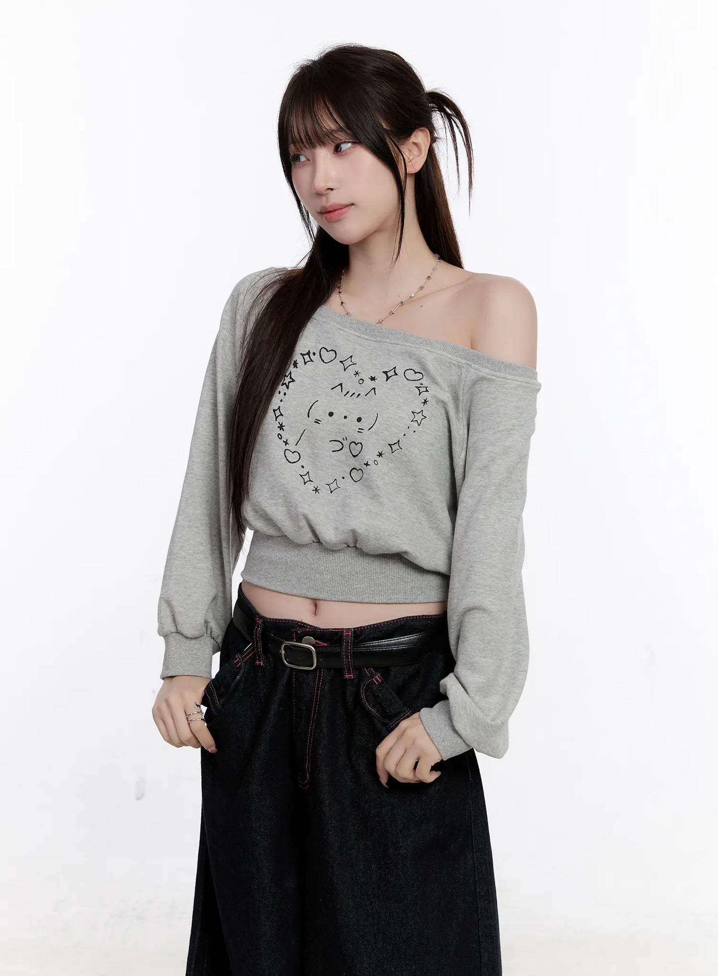 Cat Print Off-Shoulder Cropped Sweatshirt CO501