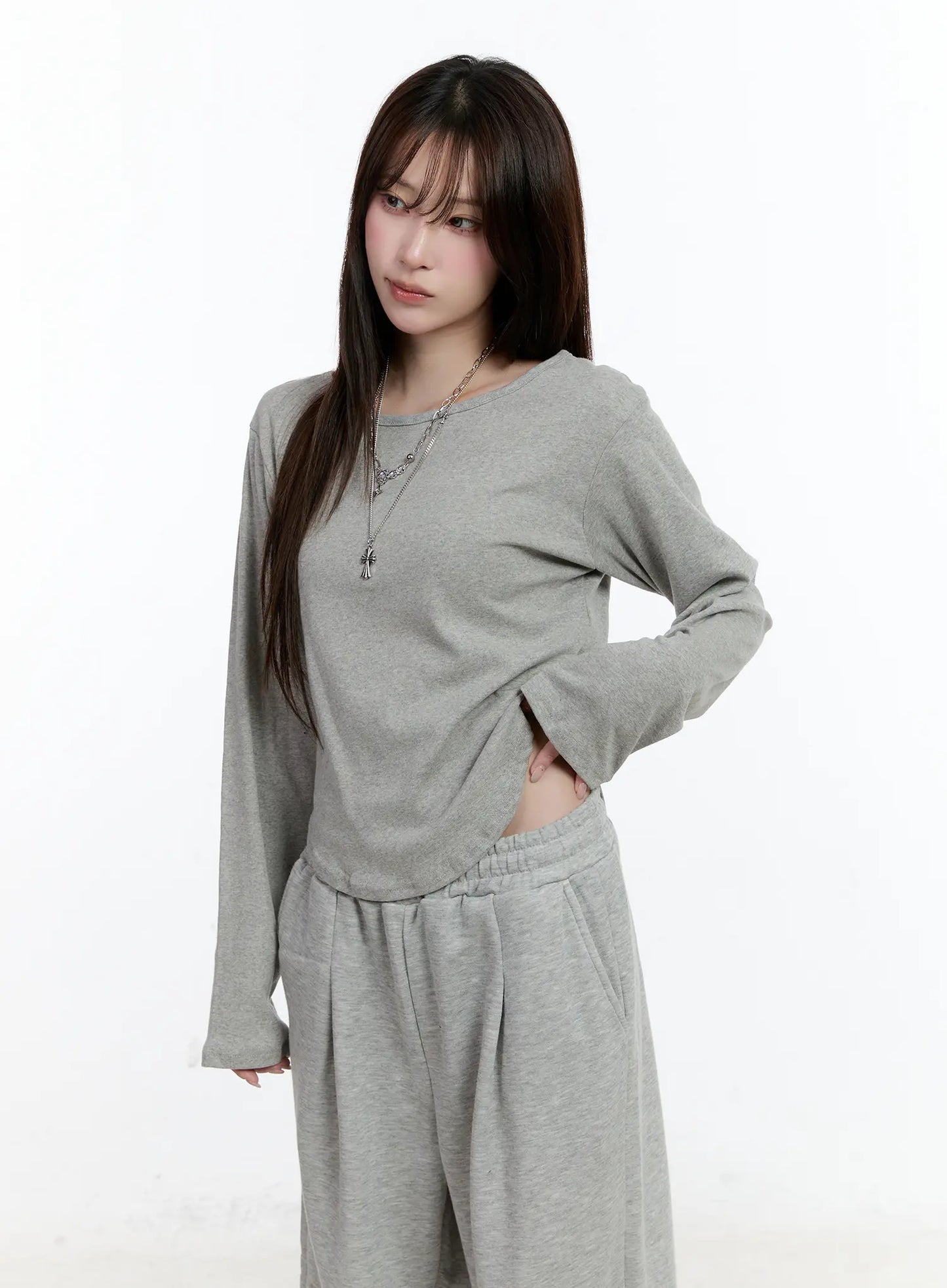 Casual U-Neck Long Sleeve Tee CN525