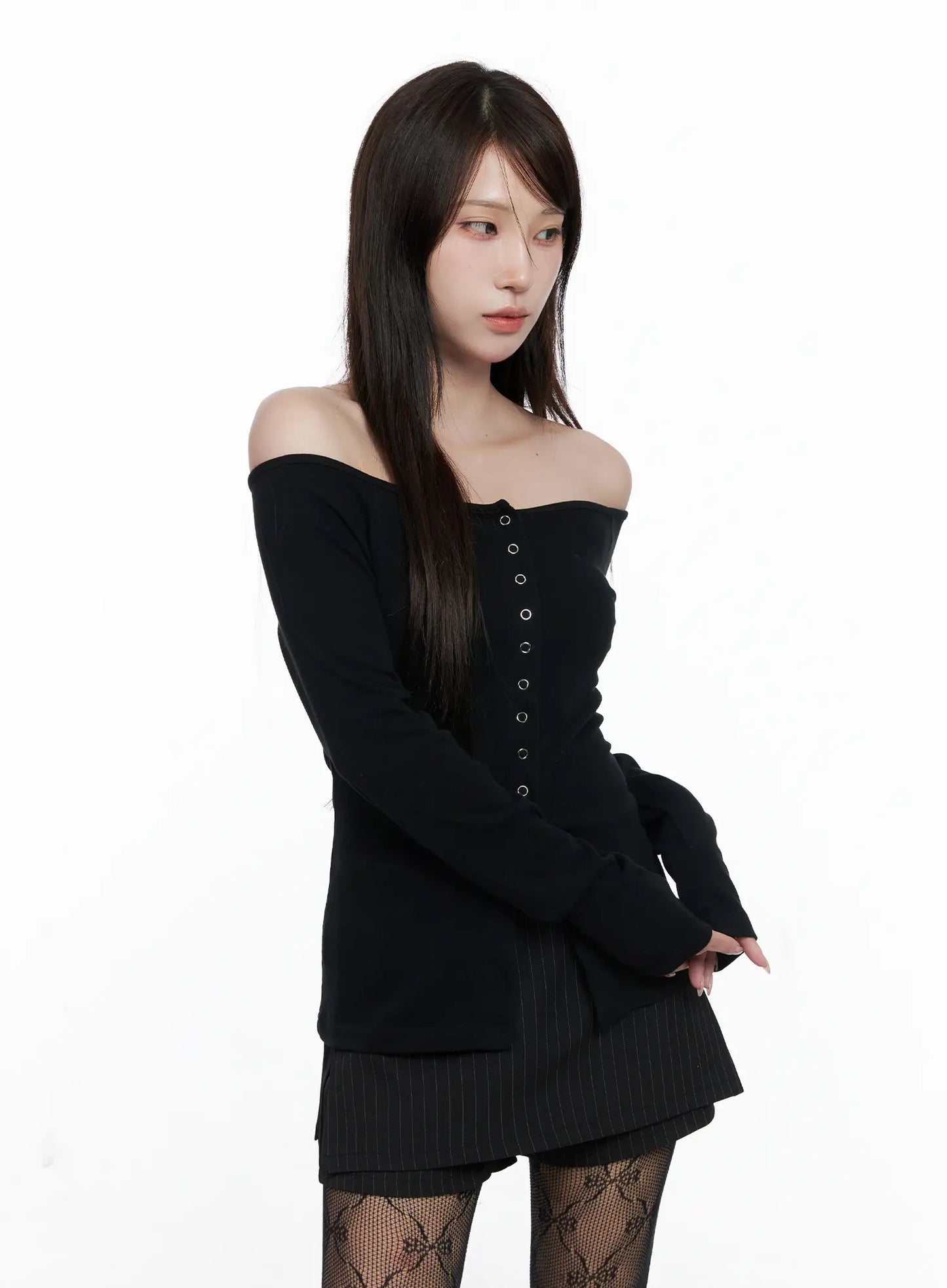 Buttoned Off-Shoulder Long Sleeve Cardigan CO520