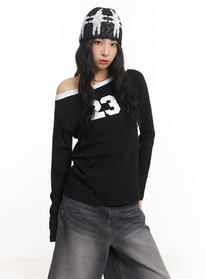 23 Graphic Off-Shoulder Long-Sleeve Top CA504