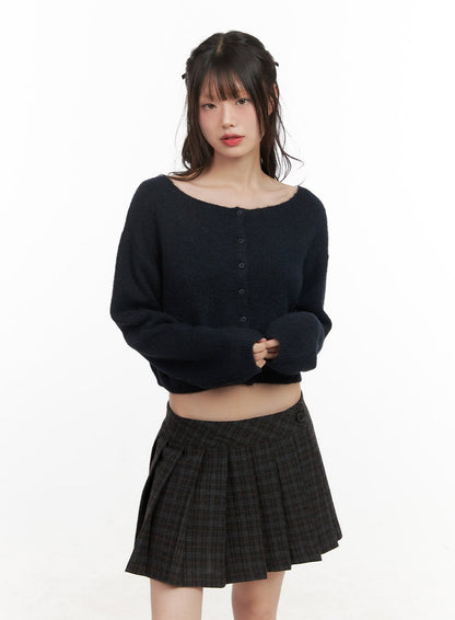 Boat-Neck Buttoned Knit Cardigan CJ501