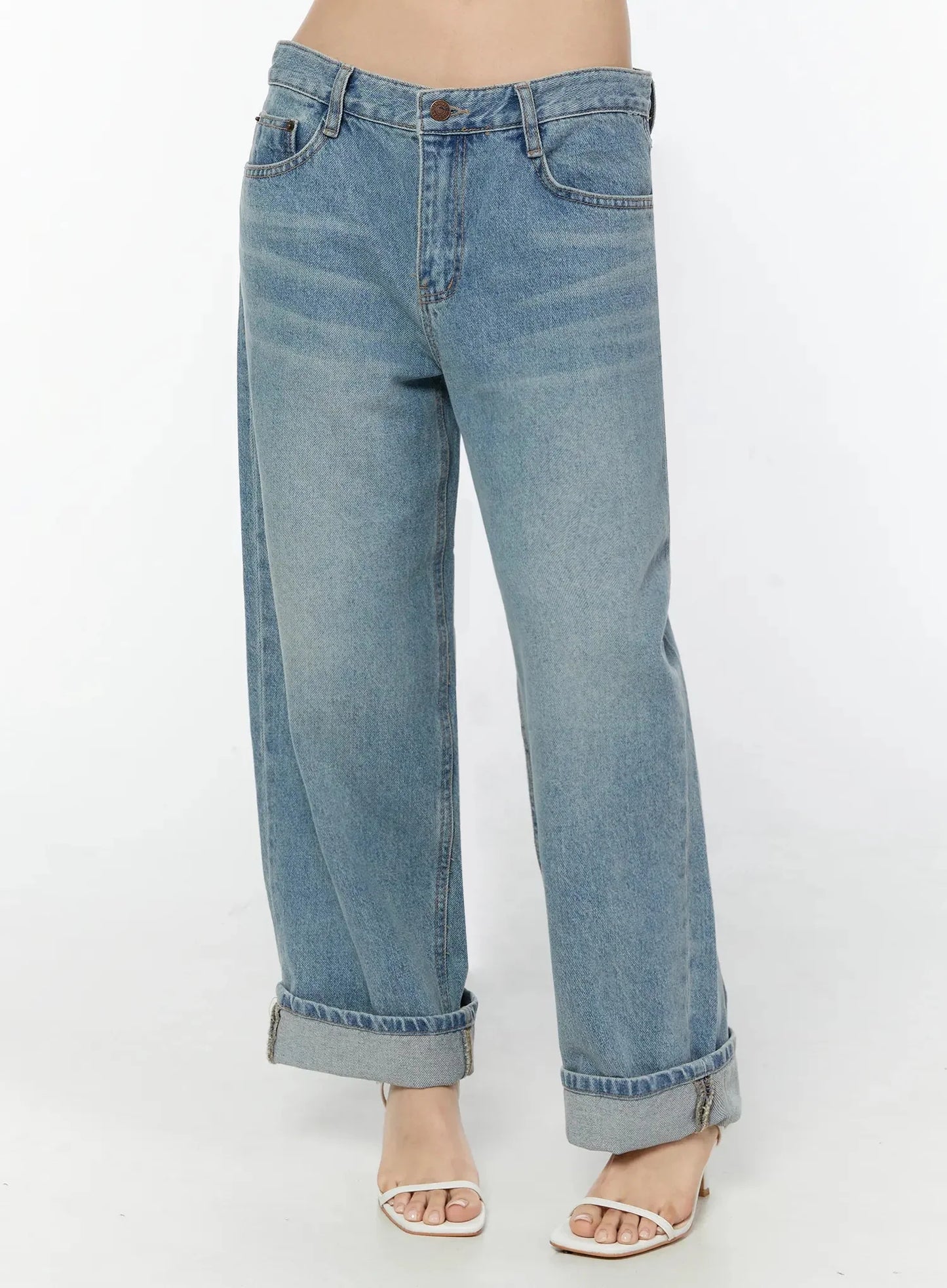Adeya Cuffed Straight Jeans IU524
