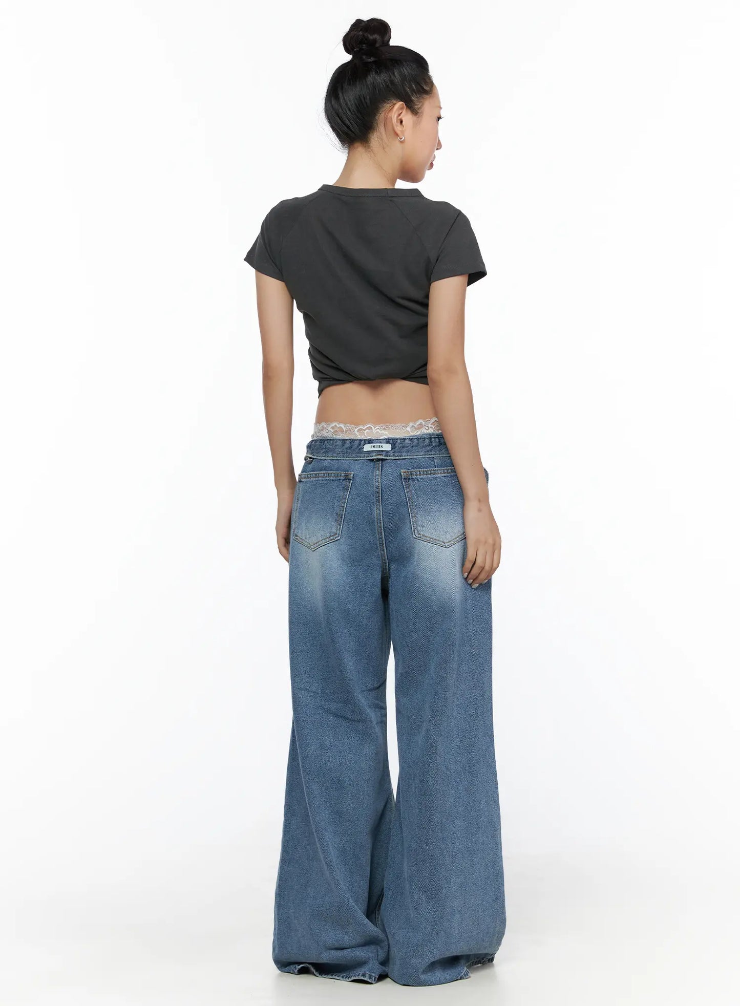 Anyae Mid-Wash Knee Distressed Wide Jeans CL510