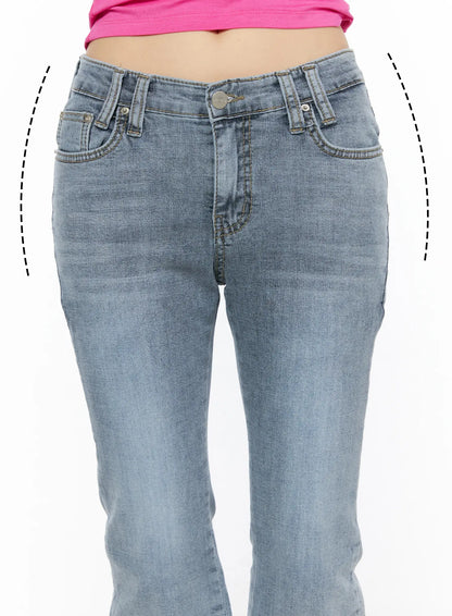 Aris High-Waist Capri Jeans CU530