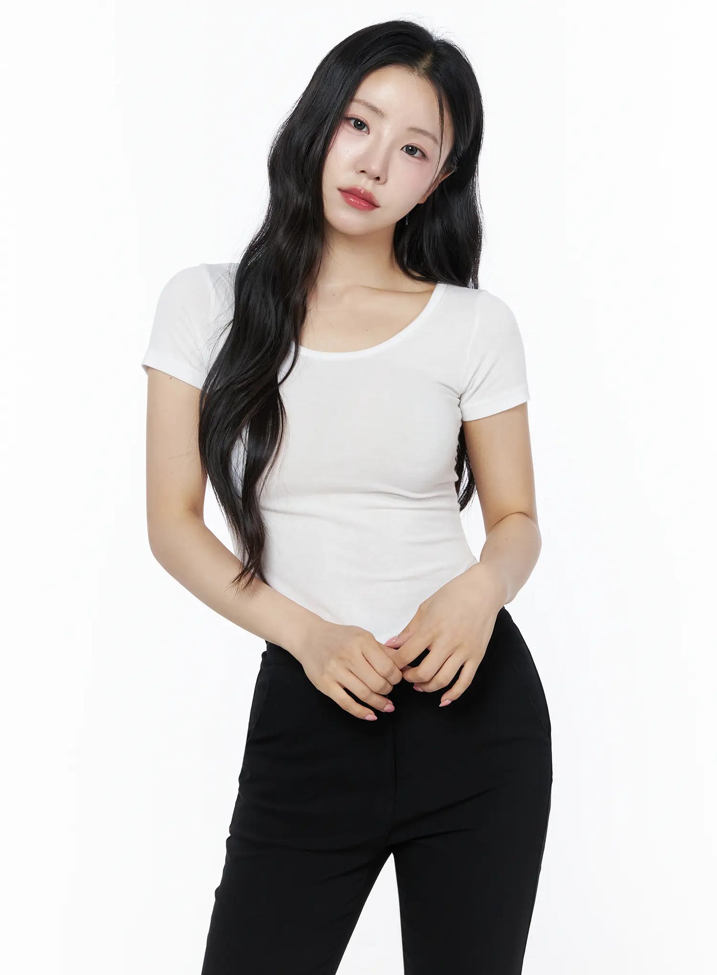 Basic U-Neck Tee IU525