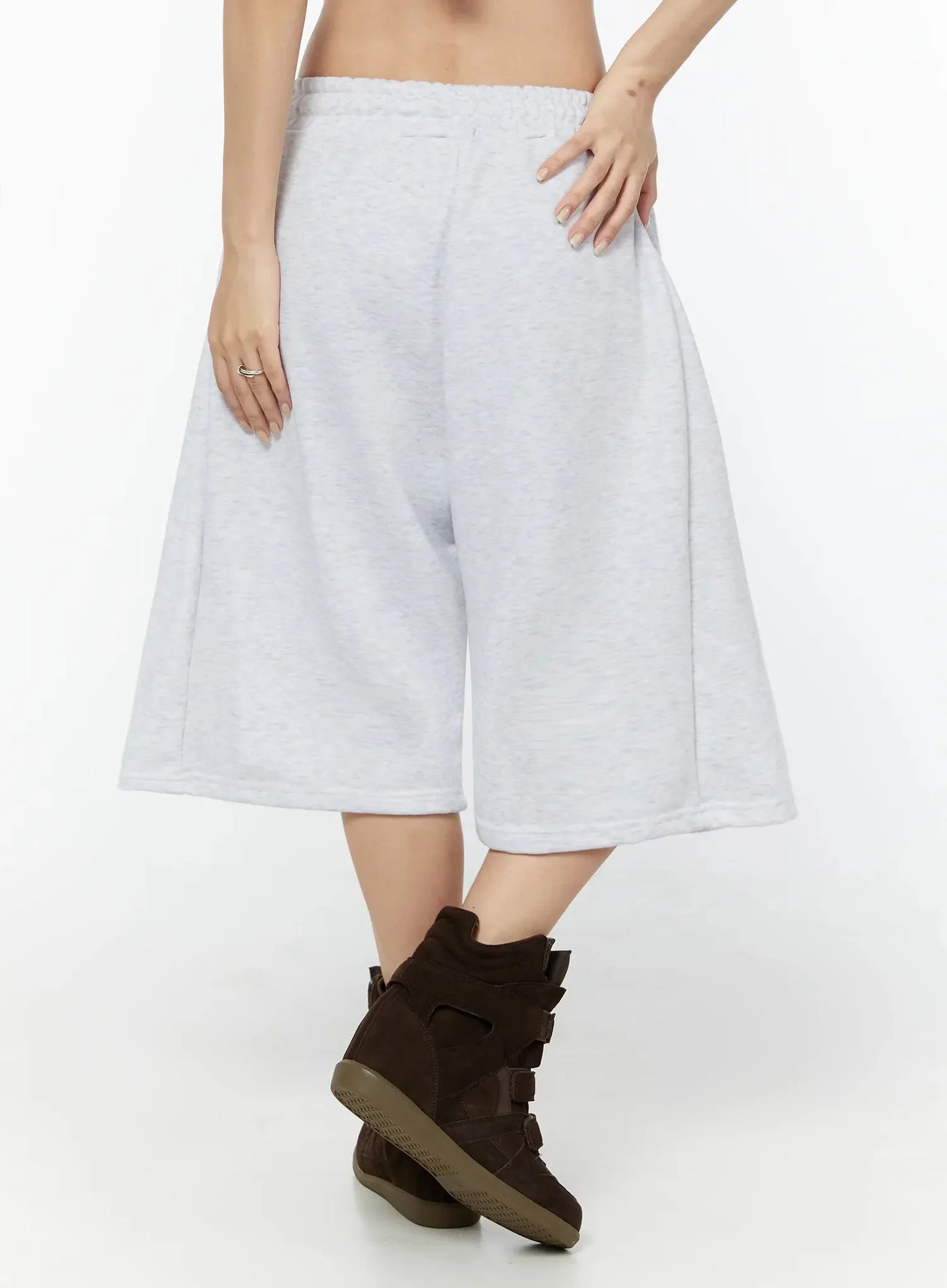 Camo Cross Patch Bermuda Shorts IU524