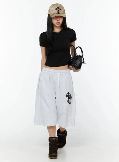 Camo Cross Patch Bermuda Shorts IU524