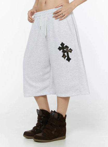 Camo Cross Patch Bermuda Shorts IU524