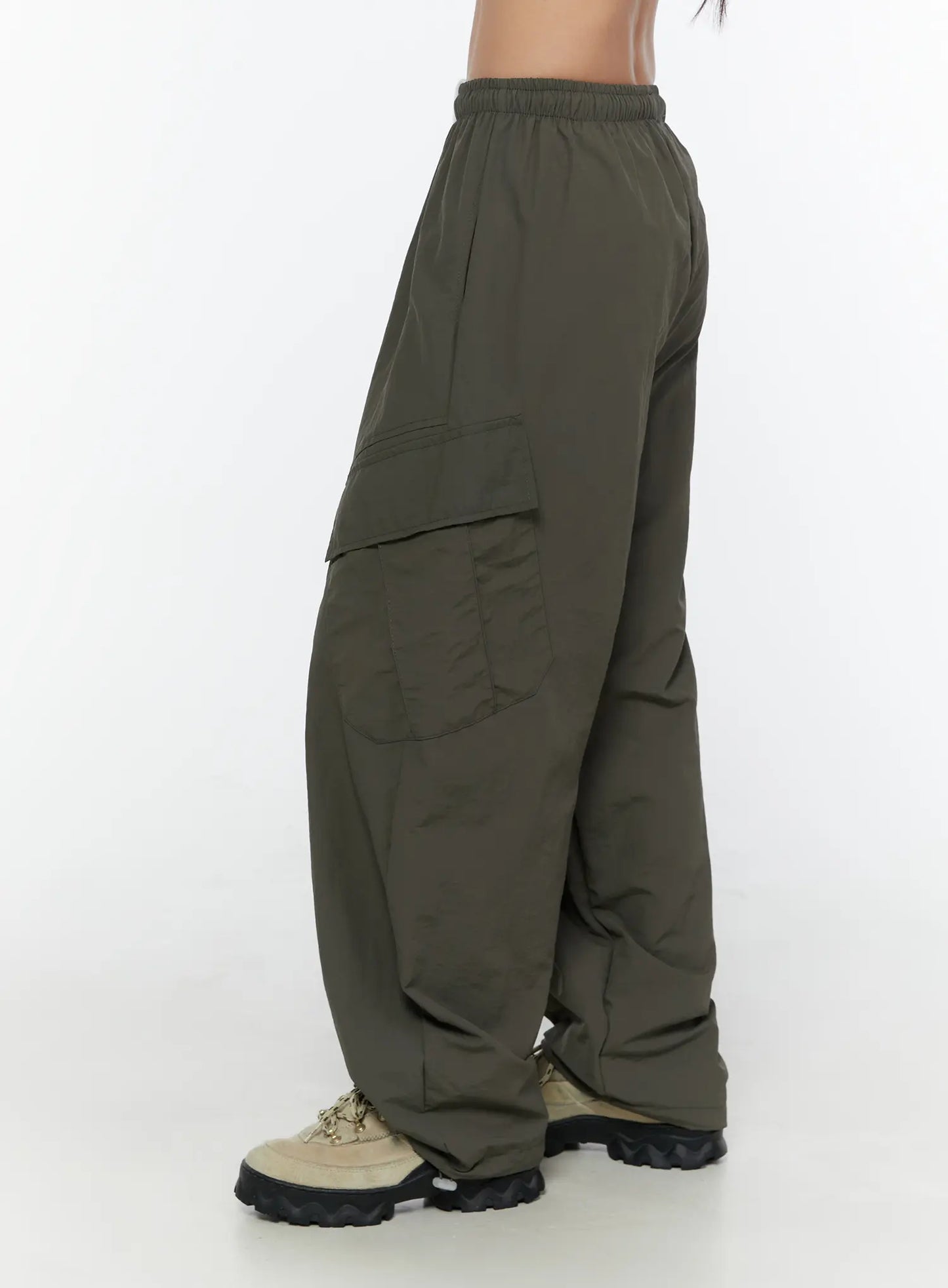 Cargo Wide Parachute Pants CU526