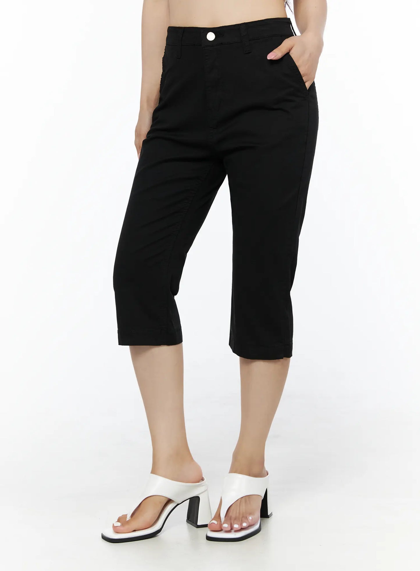 Casual Slim-Fit Capri Pants IU525